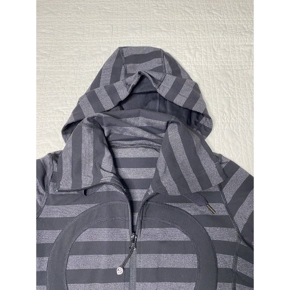 Lululemon Stride Jacket Women 6 Black Gray Striped Hoodie Thumbholes Full Zip - Picture 3 of 12